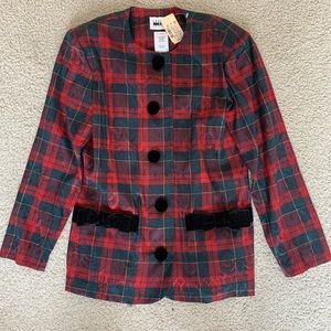 A cute jacket and skirt from Leslie Fay in size 6!!